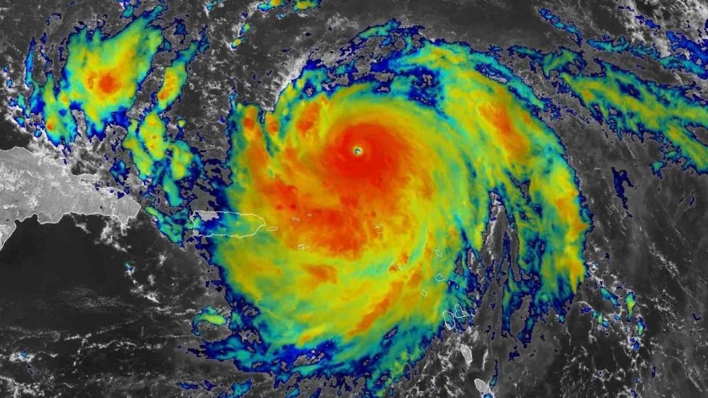 Os números impressionantes da formação do furacão monstro Erin
