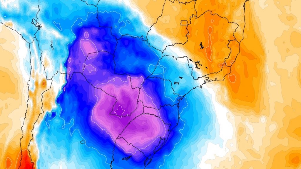 Frente fria avança pelo Centro-Sul do Brasil e massa de ar frio ganha força