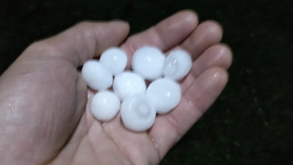 Granizo acompanha chegada de temporais e vai atingir mais cidades