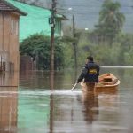 Rio Caí sobe rápido após chuva na Serra e está perto da cota de inundação