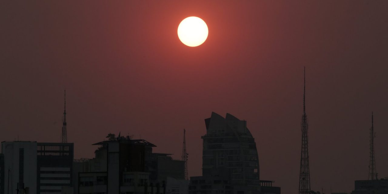 <span class="entry-title-primary">Onda de calor ganha força: veja estados e cidades mais castigados</span> <h2 class="entry-subtitle">Onda de calor atinge estados em quatro regiões do Brasil com marcas perto e acima  dos 40ºC e que vai ganhar força </h2>