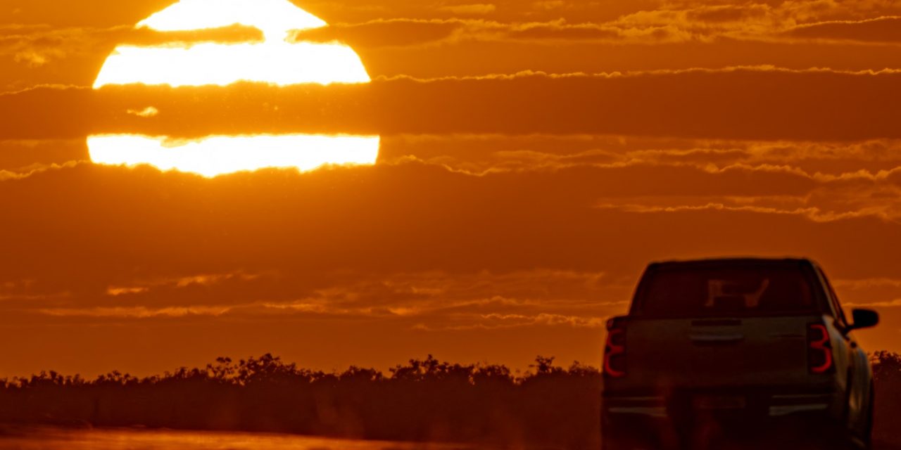 <span class="entry-title-primary">Brasil Central “torra” a 43ºC e calor vai aumentar ainda mais</span> <h2 class="entry-subtitle">Temperatura hoje atingiu hoje quase 43ºC e a tendência é de a onda de calor seguir com intensificação no Centro-Oeste </h2>