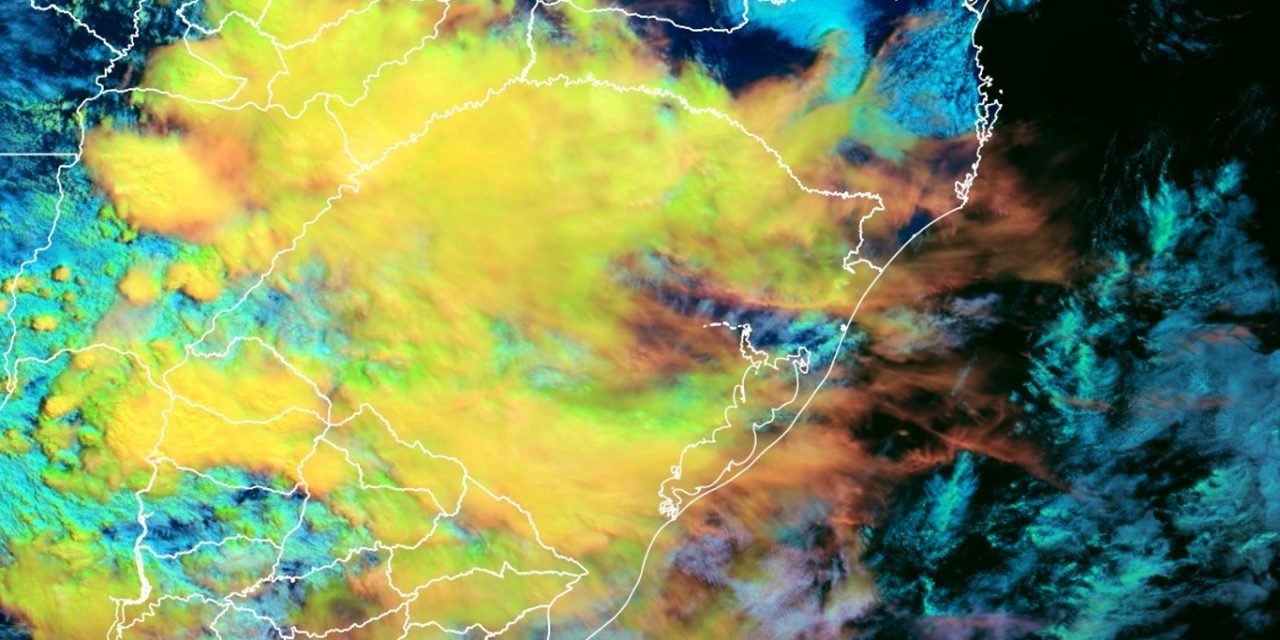 <span class="entry-title-primary">Chuva avança e atinge várias regiões do Rio Grande do Sul</span> <h2 class="entry-subtitle">Primeira metade desta segunda-feira teve chuva em várias regiões gaúcha e instabilidade avança nas próximas horas </h2>