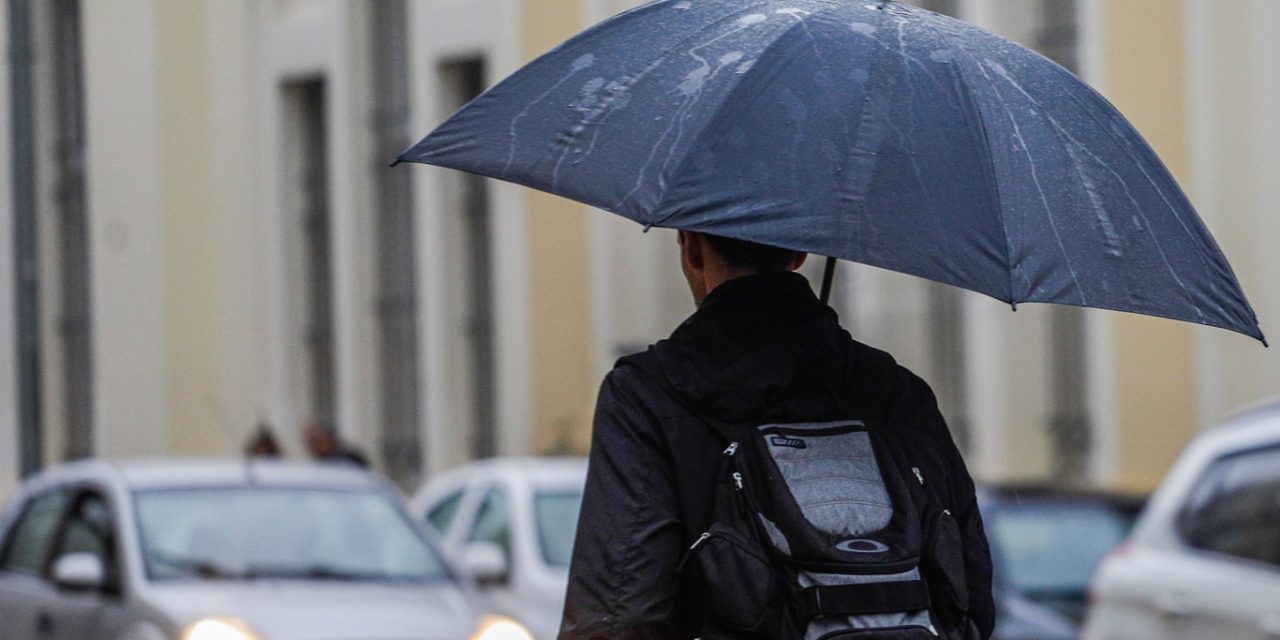 <span class="entry-title-primary">Semana que começou com tempestades severas termina com chuva</span> <h2 class="entry-subtitle">Semana termina com mudança do tempo no Rio Grande do Sul que traz chuva em diversas regiões gaúchas neste sábado</h2>