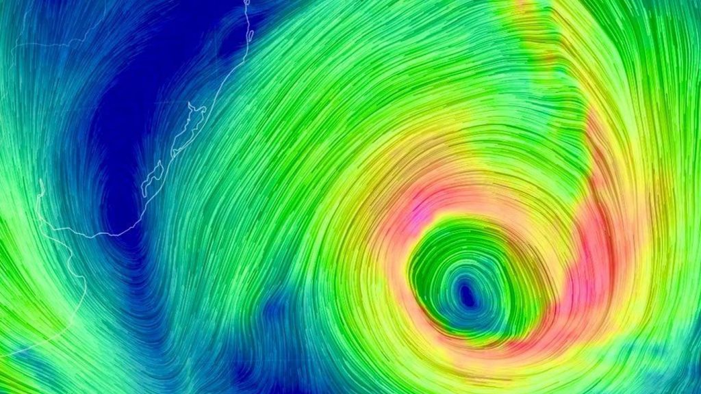 O que esperar do grande ciclone que vai se formar no Atlântico