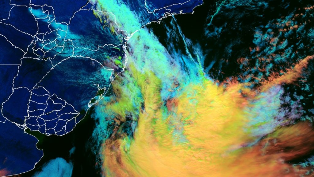 Ciclone provoca vento acima de 80 km/h no Sul do Brasil