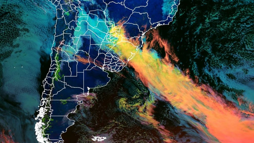 Frente fria avança pelo Sul, traz chuva forte e vai alcançar São Paulo