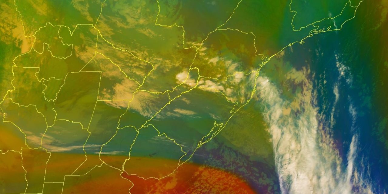 <span class="entry-title-primary">Frente fria avança para Santa Catarina e Paraná com chuva forte isolada</span> <h2 class="entry-subtitle">Frente fria traz instabilidade nesta sexta-feira em várias regiões de Santa Catarina e do Paraná com chuva forte isolada </h2>