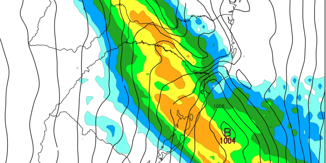 <span class="entry-title-primary">Frente fria reforça a chuva nas próximas horas</span> <h2 class="entry-subtitle">Frente fria se organiza a partir de um centro de baixa pressão atmosférica e vai intensificar a chuva nas próximas horas </h2>