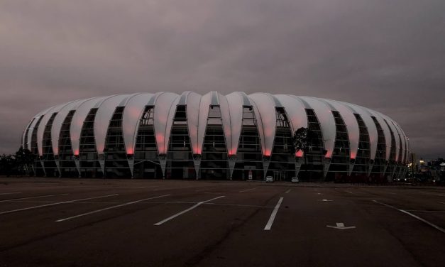 Domingo de Grenal terá períodos de chuva forte e raios em Porto Alegre