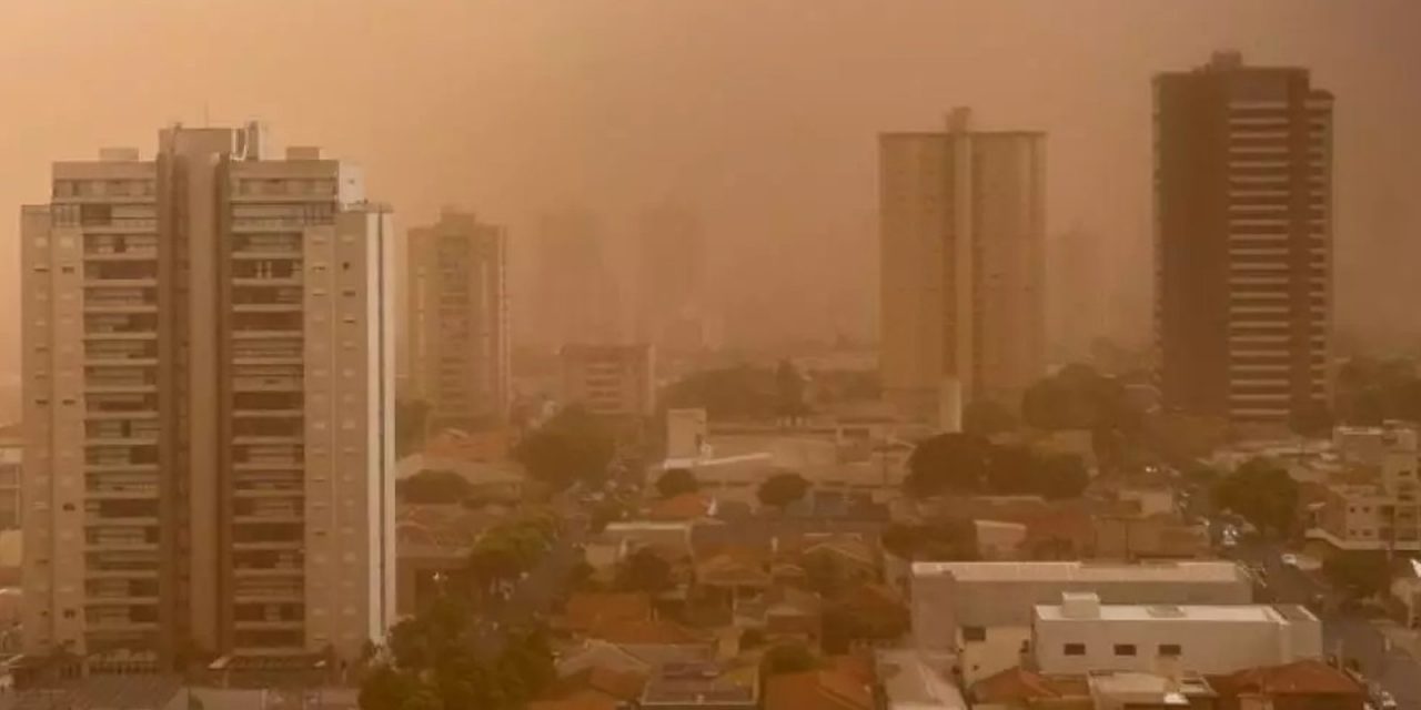 <span class="entry-title-primary">Violentos vendavais em São Paulo provocam nuvens de poeira e destruição</span> <h2 class="entry-subtitle">Chegada de frente fria confirmou os alertas da MetSul de intensos vendavais com tempestades de poeira e estragos na capital e interior </h2>
