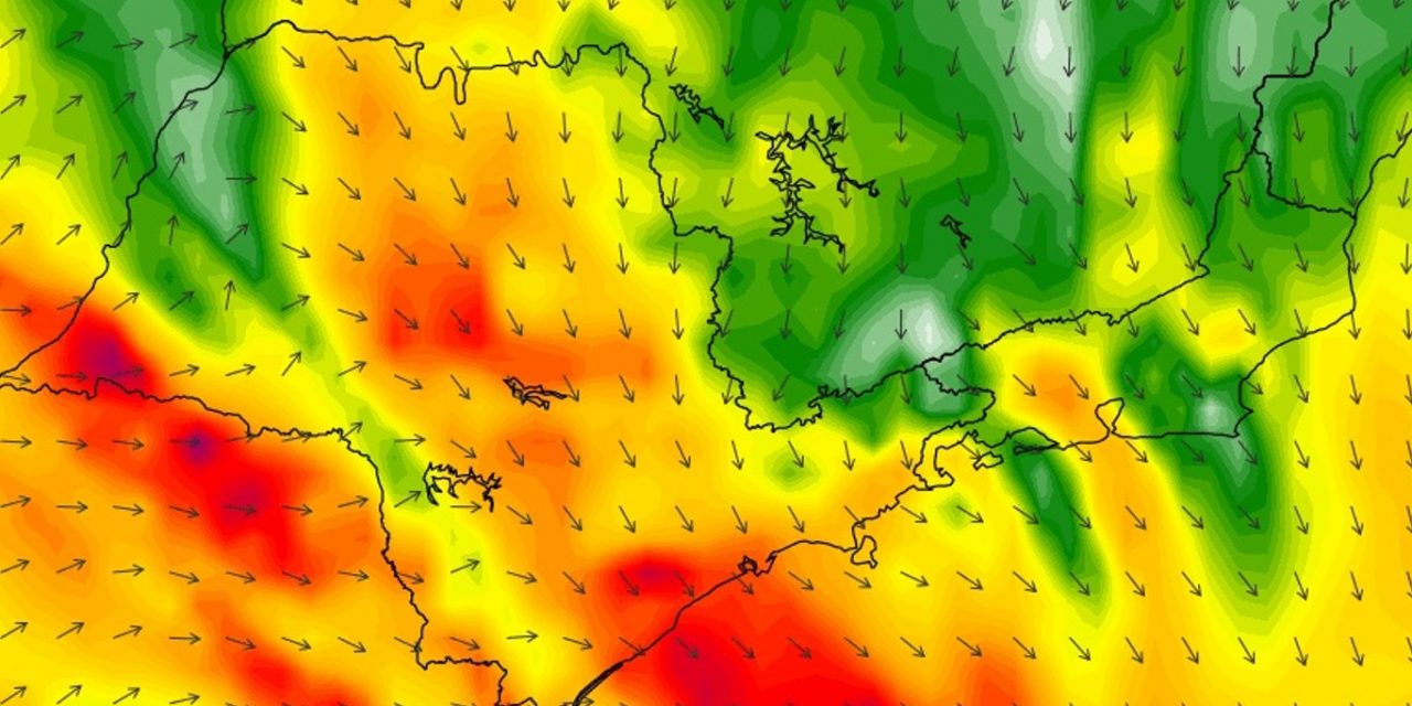 <span  de Janeiro tem vento forte e calorão de manhã por pré-frontal</span> <h2  de Janeiro tem uma manhã de terça-feira com fortes rajadas de vento e temperatura muito elevada para o horário </h2>