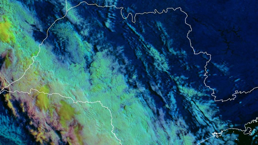 São Paulo tem mudança do tempo por frente fria nesta terça-feira