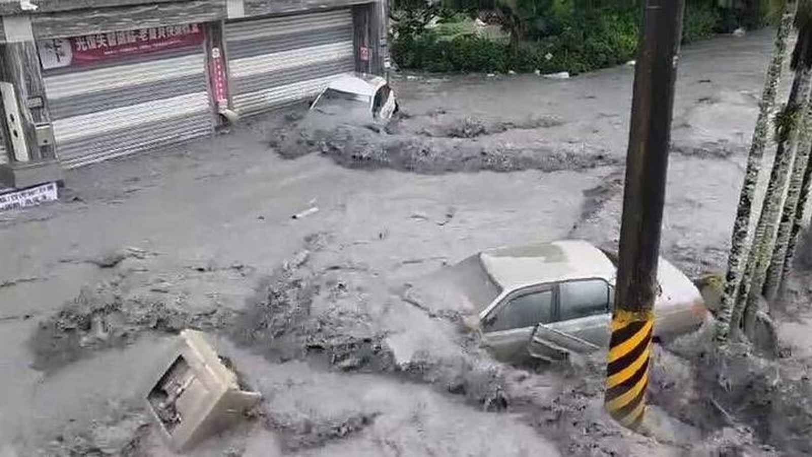 <span class="entry-title-primary">Supertufão faz barragem romper e causa desastre em Taiwan; veja vídeos</span> <h2 class="entry-subtitle">Supertufão Ragasa provocou desastre na ilha de Taiwan com chuva extrema que deixa mortos e desaparecidos </h2>