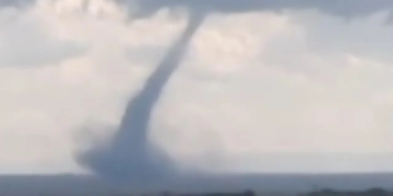 <span class="entry-title-primary">Tornados e muito granizo na Argentina com temporais que rumam ao Brasil</span> <h2 class="entry-subtitle">Sábado de tempo muito severo trouxe temporais com muito granizo, chuva forte e até tornados no Centro da Argentina </h2>