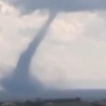 Tornados e muito granizo na Argentina com temporais que rumam ao Brasil