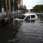 Dilúvio alaga Buenos Aires com chuva de um mês em apenas duas horas; confira se vem para cá