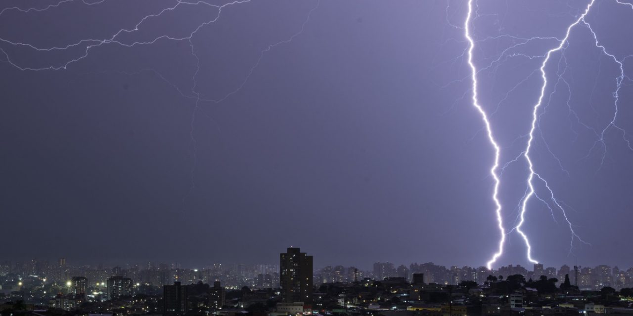 <span class="entry-title-primary">Chuva, vento e temporais atingirão outra vez o Sul, Centro-Oeste e Sudeste</span> <h2 class="entry-subtitle">Novo episódio de forte instabilidade com chuva, vento forte e tempestades afetará o Centro-Sul do Brasi no final da semana </h2>