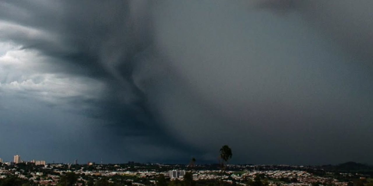 <span class="entry-title-primary">Cenário de alerta por muita chuva e tempestades no começo de novembro</span> <h2 class="entry-subtitle">Começo de novembro será marcado por forte instabilidade entre o Sul, Centro-Oeste e o Sudeste do Brasil por uma baixa pressão </h2>