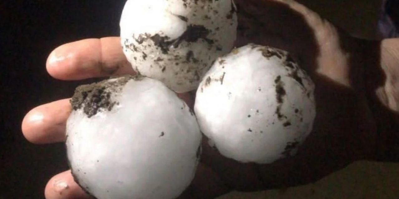 <span class="entry-title-primary">Frente fria traz granizo gigante na Argentina e vento de 152 km/h no Uruguai</span> <h2 class="entry-subtitle">Frente fria que avança para o Brasil provocou tempestades violentas com granizo gigante e vendavais destrutivos na Argentina e Uruguai </h2>