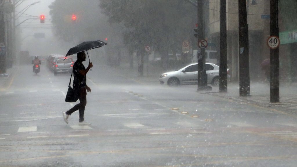 Sul do Brasil será atingido por chuva frequente nos próximos dias