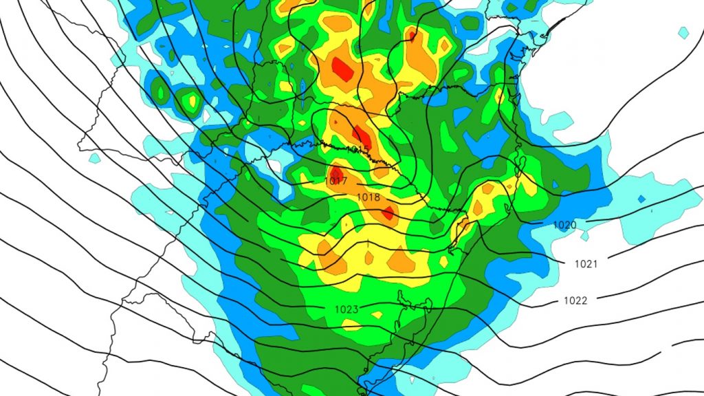 Baixa pressão traz grande mudança do tempo hoje com chuva e temporais
