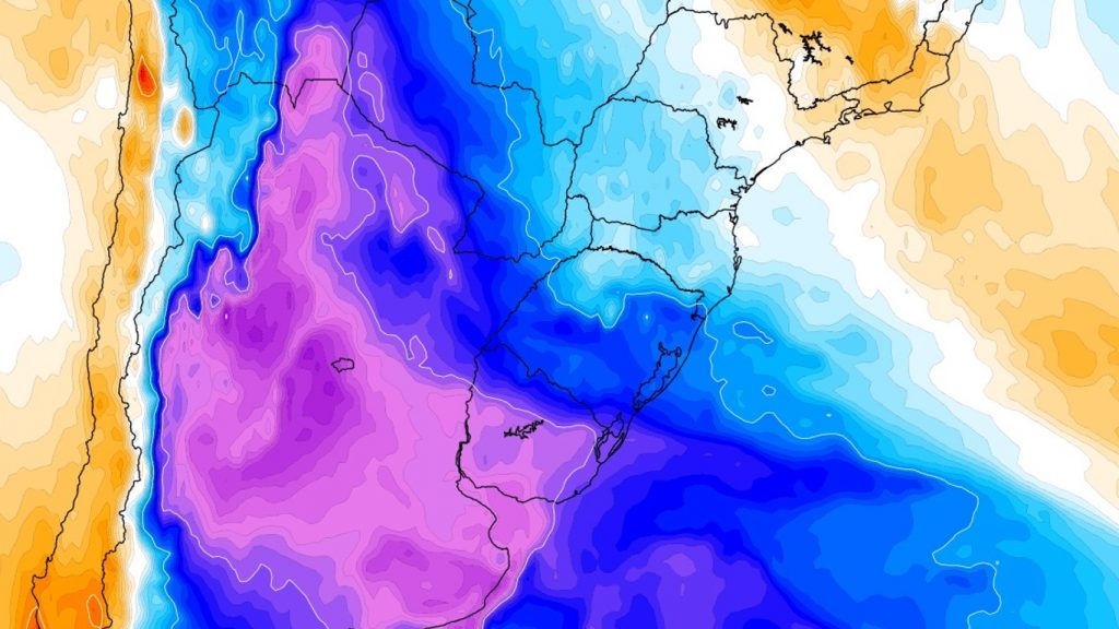 Inverno se prolonga com chuva, vento e frio quase em novembro