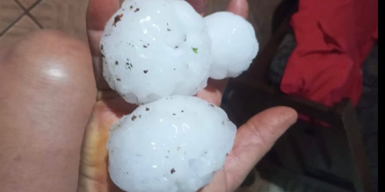 <span class="entry-title-primary">Cidades gaúchas avaliam estragos após vendavais e até granizo grande</span> <h2 class="entry-subtitle">Tempo severo no domingo com vendavais e granizo provocou estragos em cidades de diversas regiões gaúchas</h2>