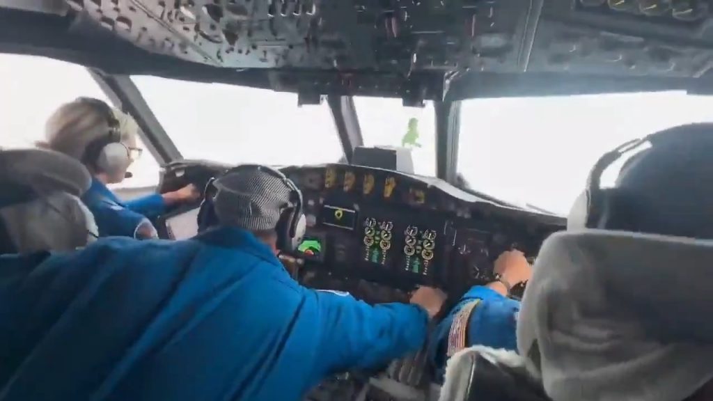 NOAA divulga imagens de voo dramático no interior do furacão; veja vídeo