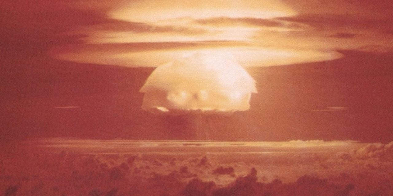 <span class="entry-title-primary">Por que não se usa bomba atômica para tentar parar um furacão</span> <h2 class="entry-subtitle">Toda vez que um furacão se forma e ameaça causar devastação surge nas redes sociais a dúvida sobre armas atômicas para parar a tempestade</h2>