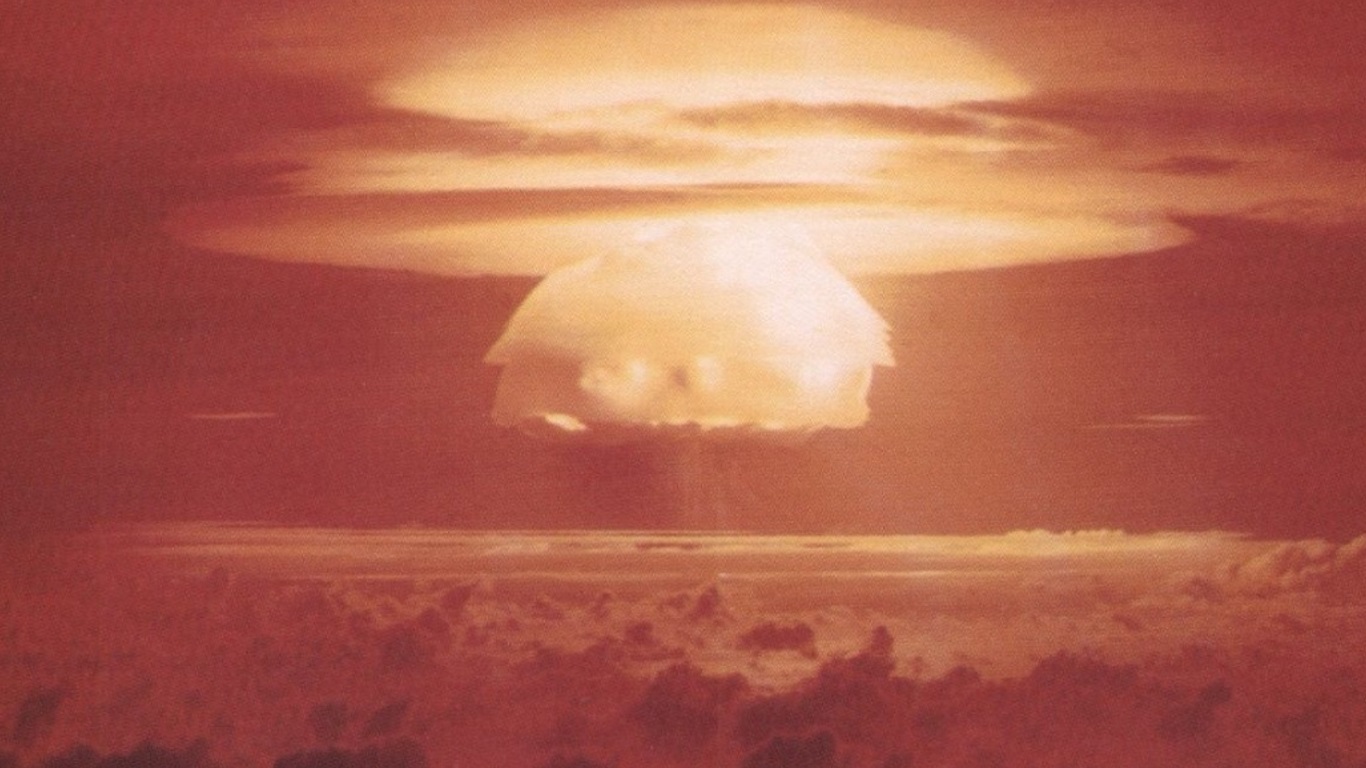 <span class="entry-title-primary">Por que não se usa bomba atômica para tentar parar um furacão</span> <h2 class="entry-subtitle">Toda vez que um furacão se forma e ameaça causar devastação surge nas redes sociais a dúvida sobre armas atômicas para parar a tempestade</h2>