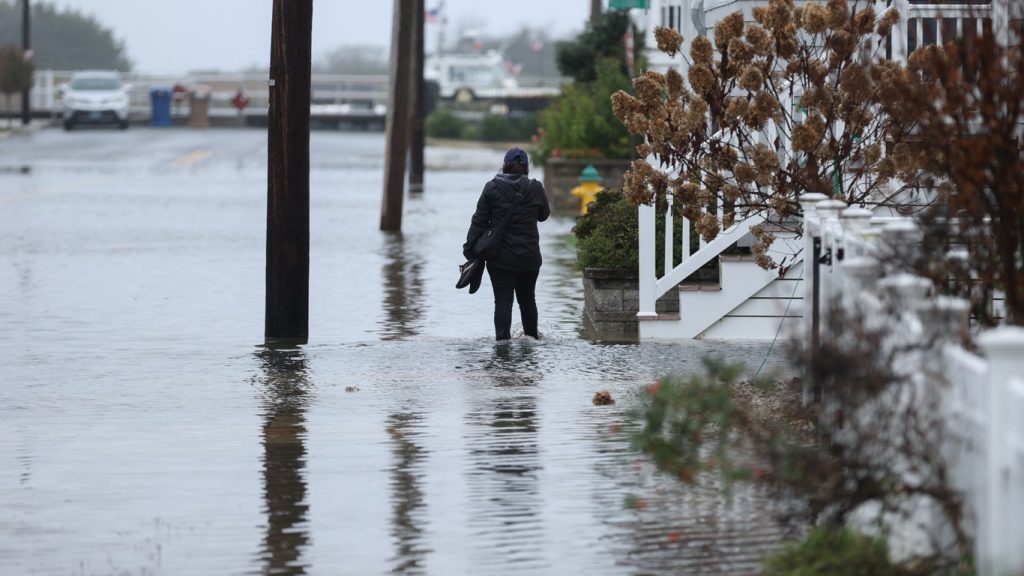Emergência em Nova York por ciclone que traz vento e inundações