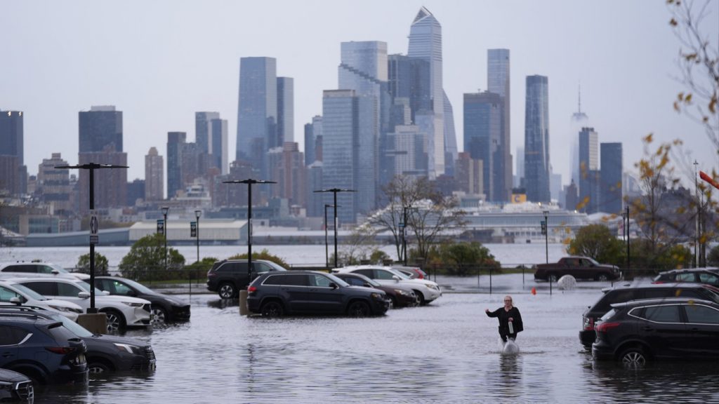 Chuva provoca inundações e deixa mortos em Nova York