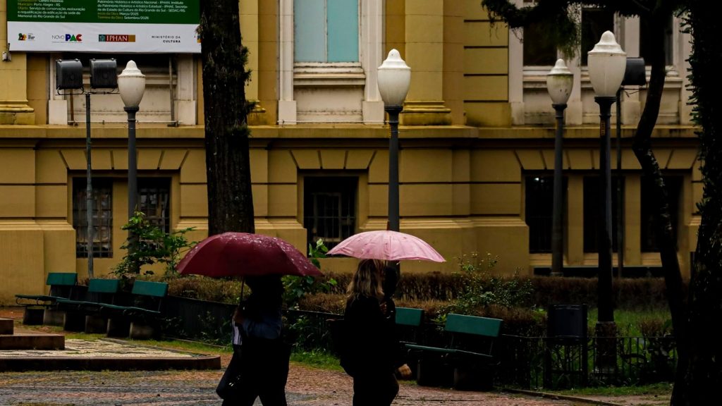 Porto Alegre registra o quarto dia seguido com chuva; até quando vai?