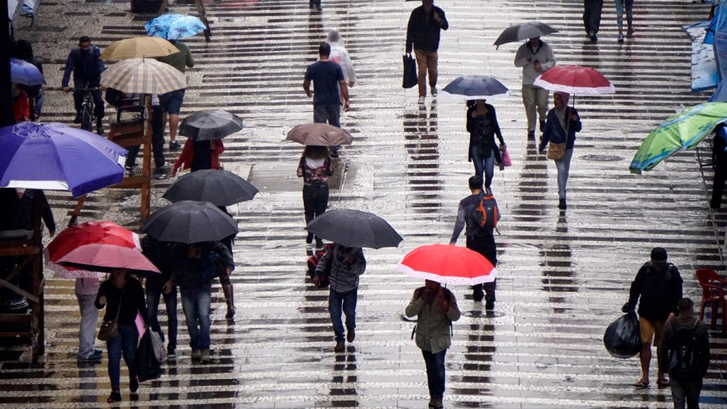 São Paulo e Rio de Janeiro terão vários dias seguidos com chuva