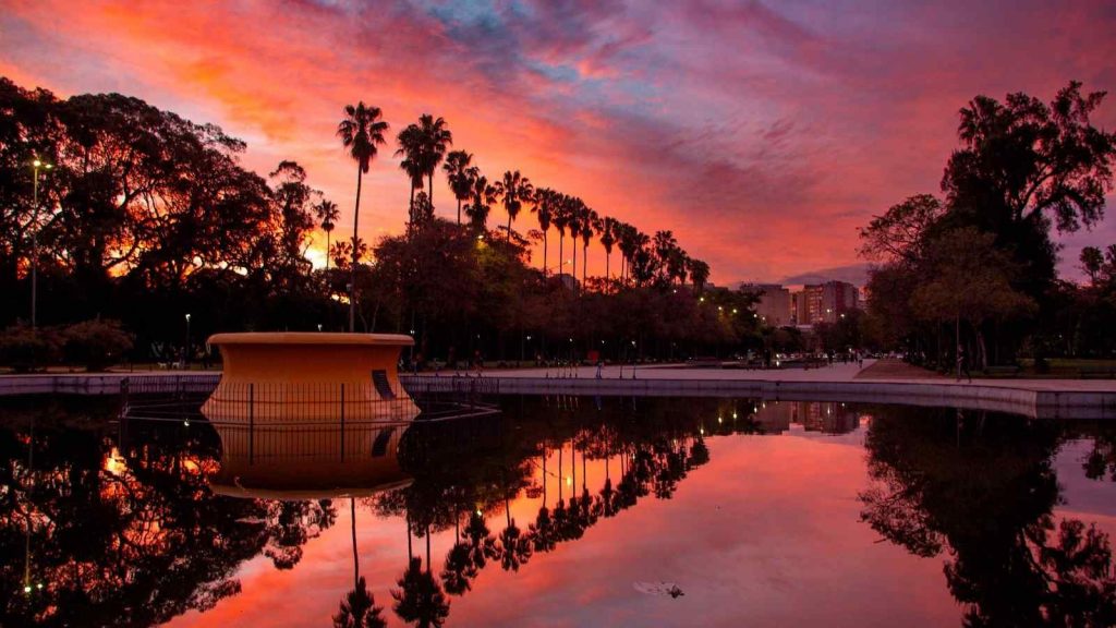 Dois dias de tempo excelente antes do retorno da chuva
