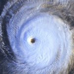 Tufão gera alerta máximo no Japão