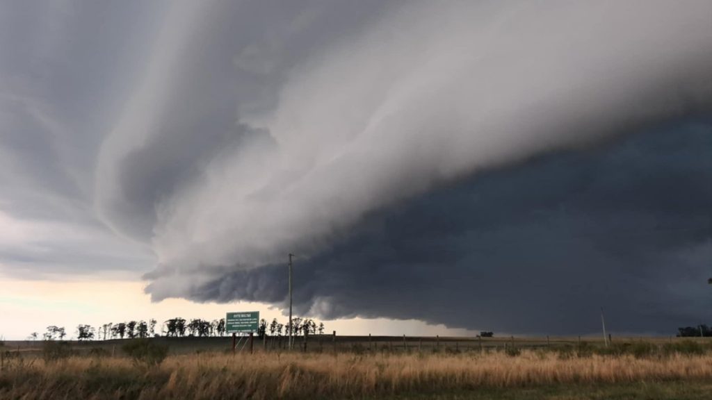 Uruguai em alerta por fortes tempestades que avançam com frente fria