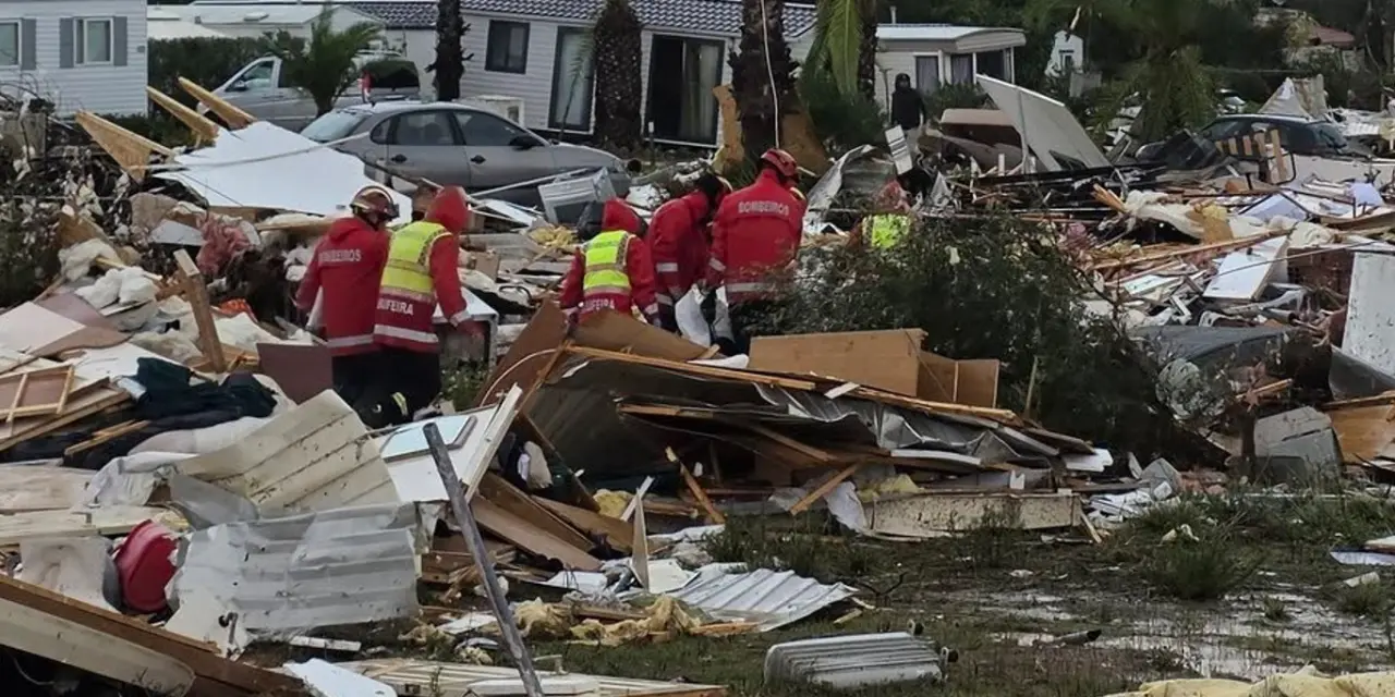 <span class="entry-title-primary">Tornado provoca morte e destruição em Portugal</span> <h2 class="entry-subtitle">Tornado atingiu a cidade portuguesa de Albufeira na manhã deste sábado durante tempestade que assola o pais </h2>