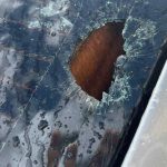 Granizo fura vidros de carros no RS e destrói pomares em SC