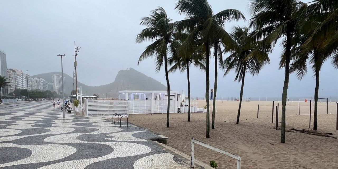 <span class="entry-title-primary">Ciclone no Sul do Brasil causa vento de quase 100 km/h no Rio de Janeiro</span> <h2 class="entry-subtitle">Várias cidades do Rio de Janeiro enfrentaram fortes rajadas de vento no começo deste sábado pelo ciclone na costa do Sul do Brasil </h2>