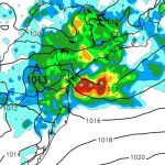 Baixa pressão que formará ciclone traz riscos em seis estados nesta segunda