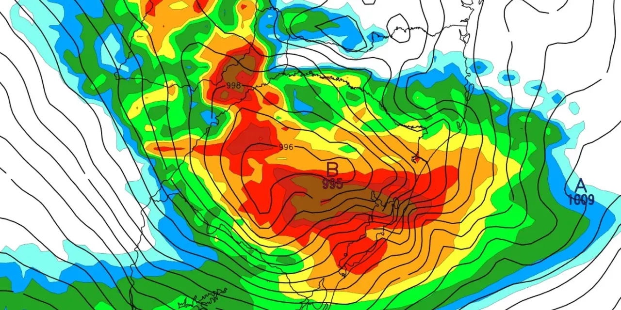 <span class="entry-title-primary">Ciclone intenso pode se formar sobre o Sul do Brasil em semana de alto risco</span> <h2 class="entry-subtitle">Modelos meteorológicos indicam um ciclone intenso para o final desta semana sobre o Rio Grande do Sul com chuva torrencial e muito vento</h2>