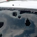 Granizo grande causa estragos e fura até vidros de carros no Sul do Brasil