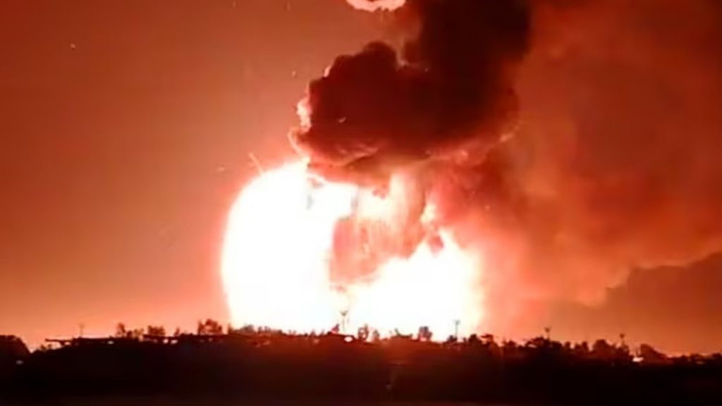 Satélite e radar captam incêndio com enorme explosão que assusta Buenos Aires