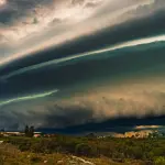 Frente fria vai provocar nova onda de tempestades com alto risco de vendavais