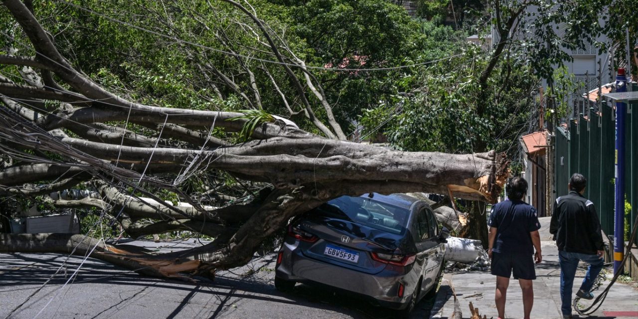 <span class="entry-title-primary">Sobe para seis o número de mortos devido ao intenso ciclone</span> <h2 class="entry-subtitle">Ciclone que trouxe chuva extrema e vento acima de 100 knm/h nesta semana deixou seis mortos no Sul e no Sudeste do Brasil </h2>