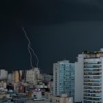 Chuva forte e temporais podem prolongar por dias a falta de luz em São Paulo