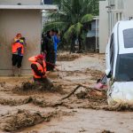 Enchentes deixam mais de mil mortos na Ásia