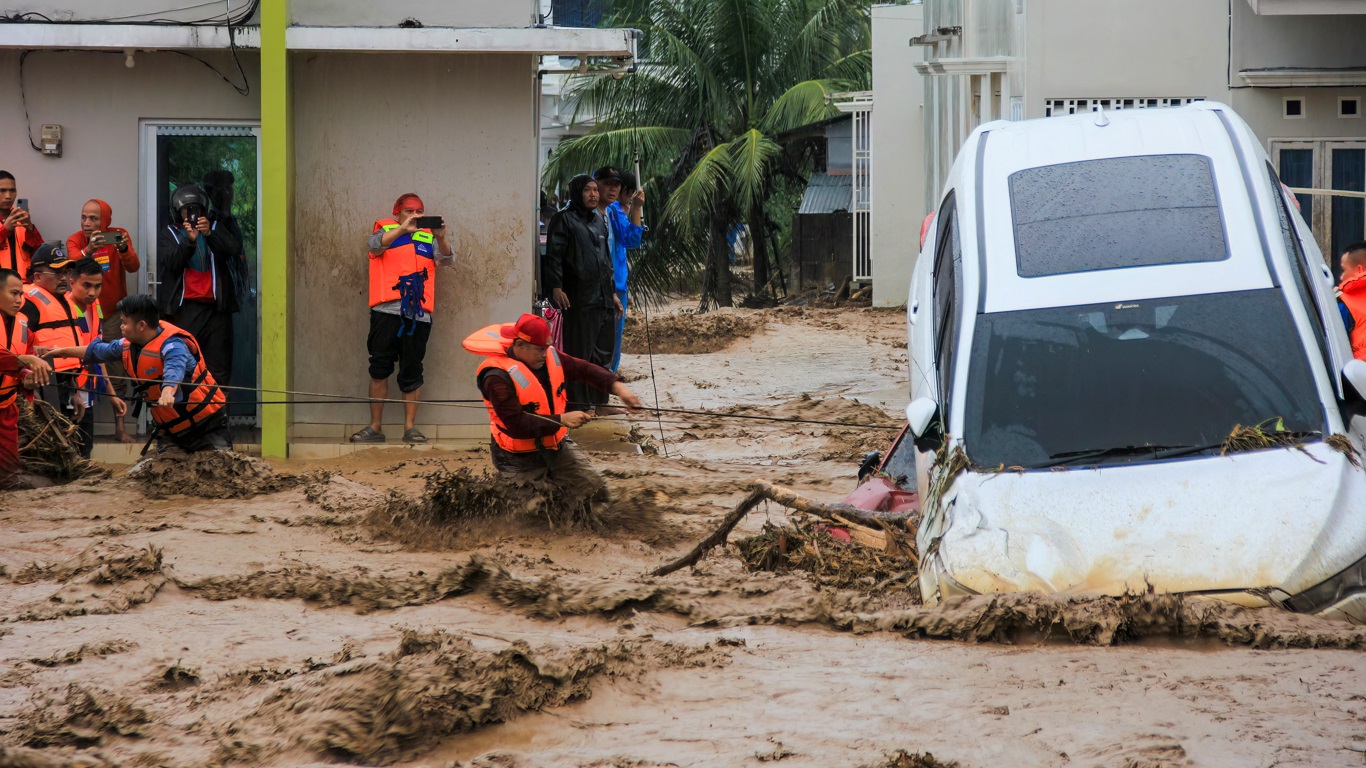 Enchentes na Indonésia